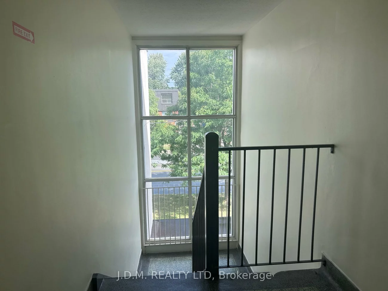 2428, Keele, Maple Leaf, Toronto