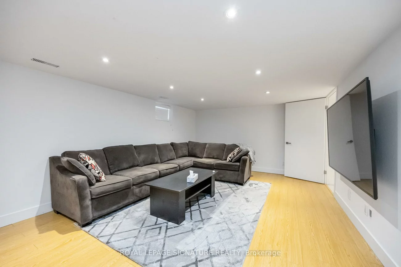 49, Westhead, Alderwood, Toronto