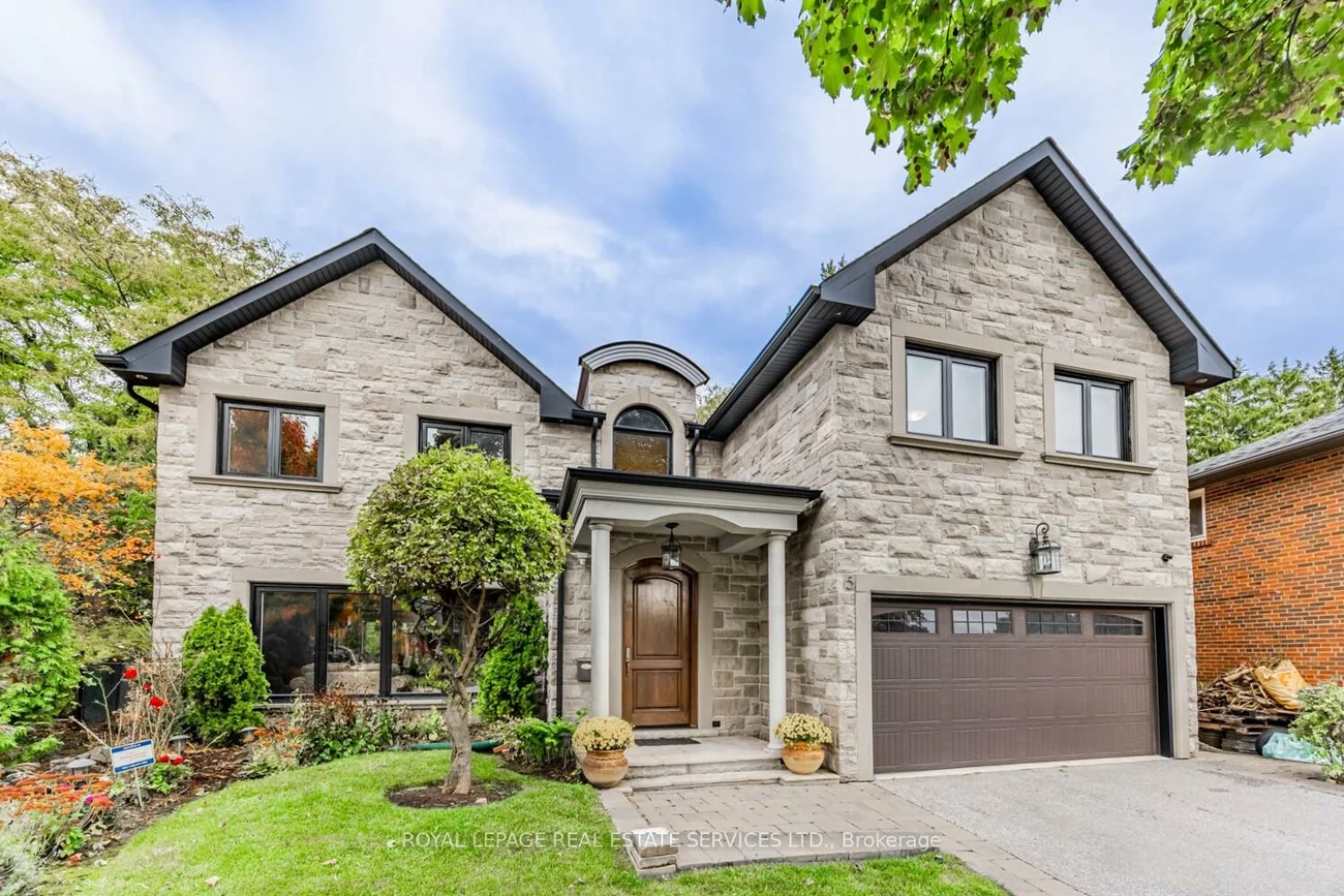 5, Harrowby, Princess-Rosethorn, Toronto