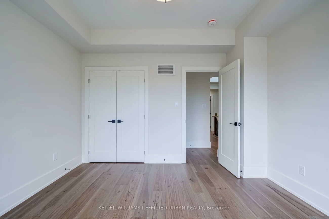 62, Ash, Long Branch, Toronto