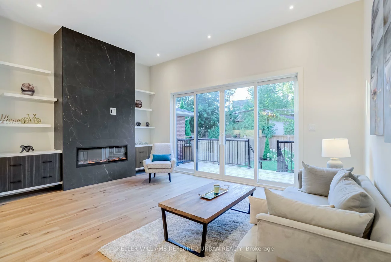 62, Ash, Long Branch, Toronto