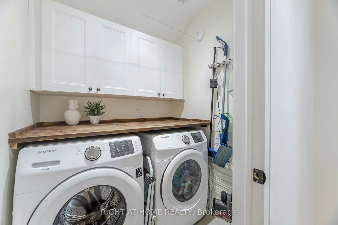 28, Forty First, Long Branch, Toronto