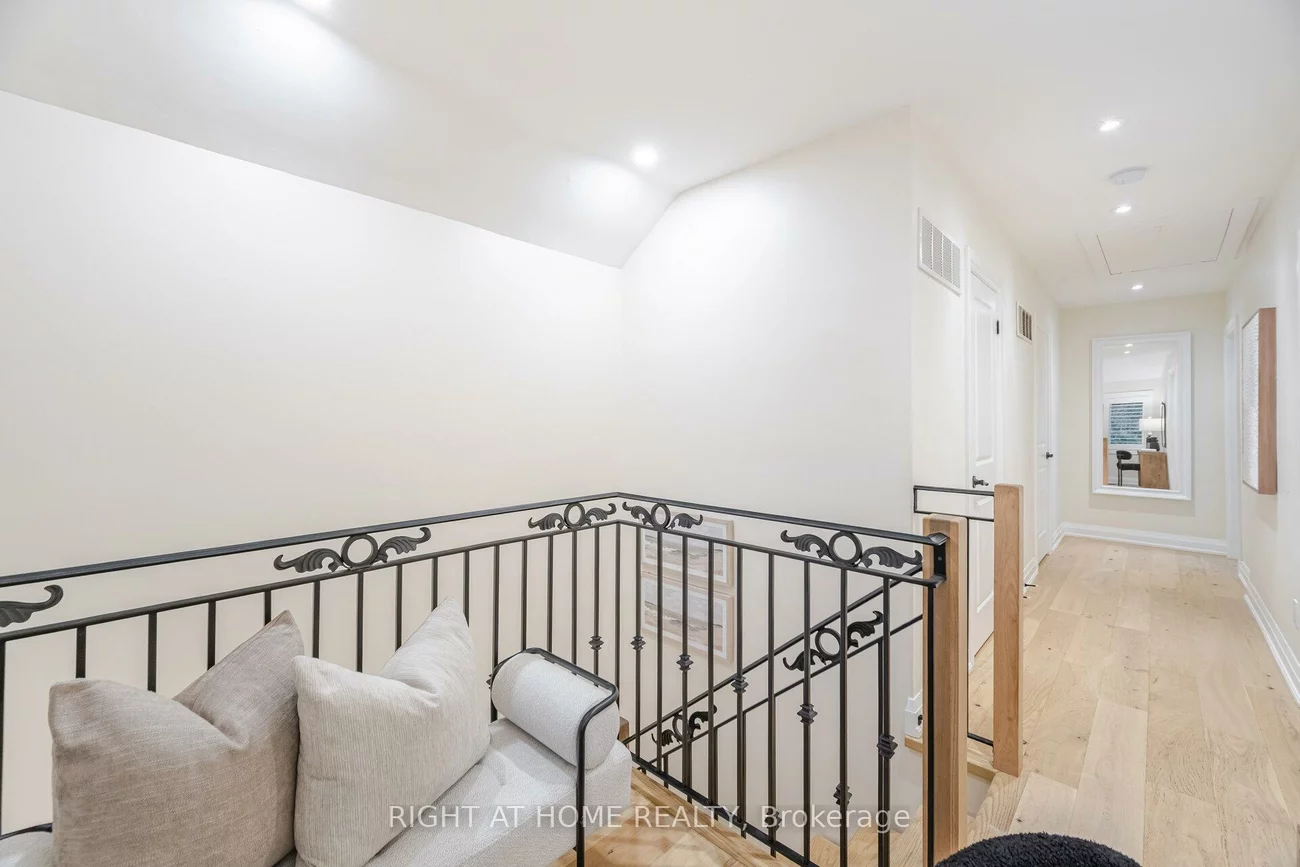 28, Forty First, Long Branch, Toronto