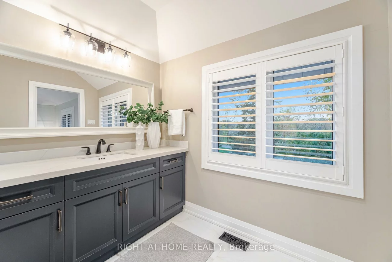 28, Forty First, Long Branch, Toronto