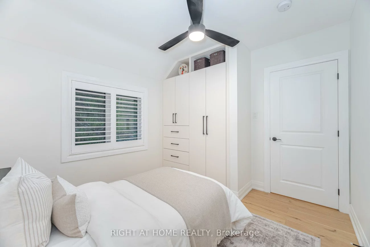 28, Forty First, Long Branch, Toronto