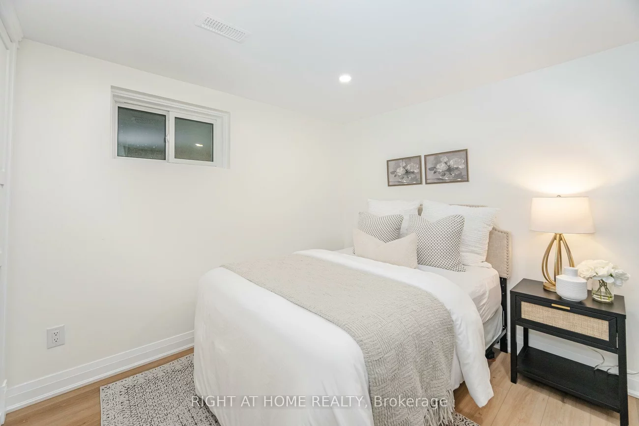 28, Forty First, Long Branch, Toronto