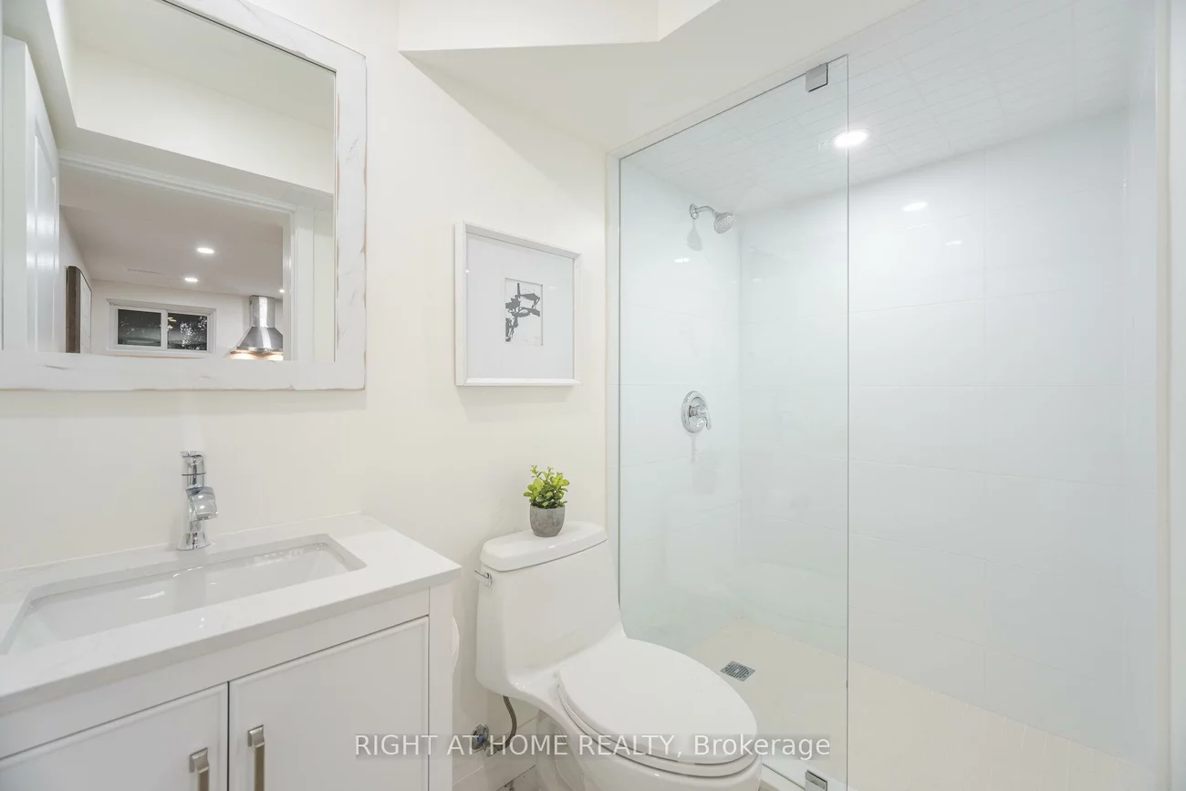 28, Forty First, Long Branch, Toronto