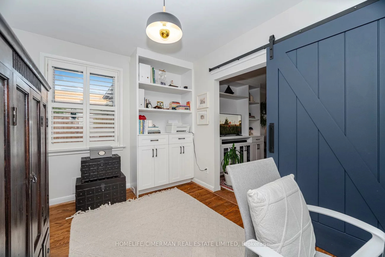 66, Mooreshead, Etobicoke West Mall, Toronto