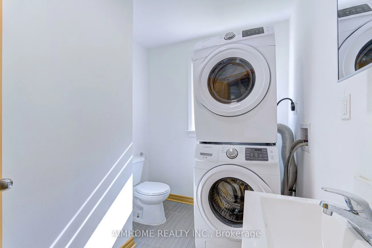 97, Edgecroft, Stonegate-Queensway, Toronto