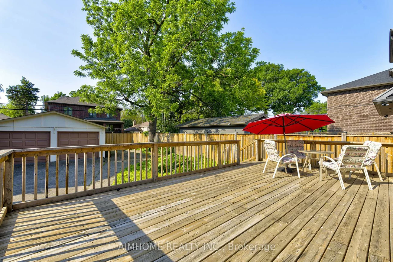 97, Edgecroft, Stonegate-Queensway, Toronto