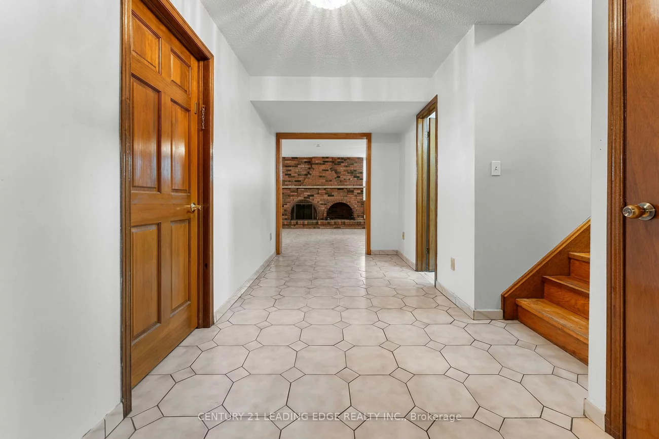 27, Murray, Downsview-Roding-CFB, Toronto