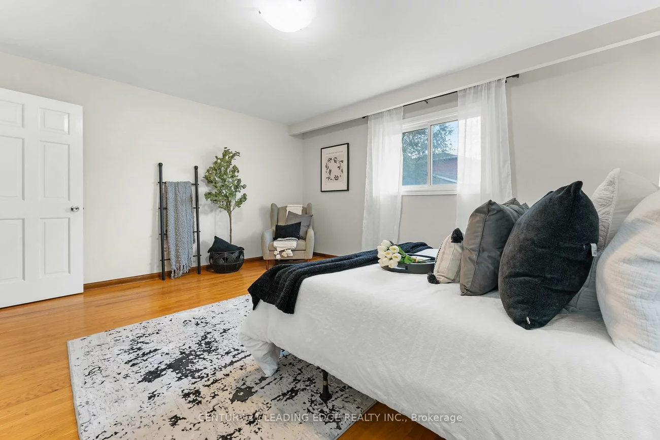 27, Murray, Downsview-Roding-CFB, Toronto