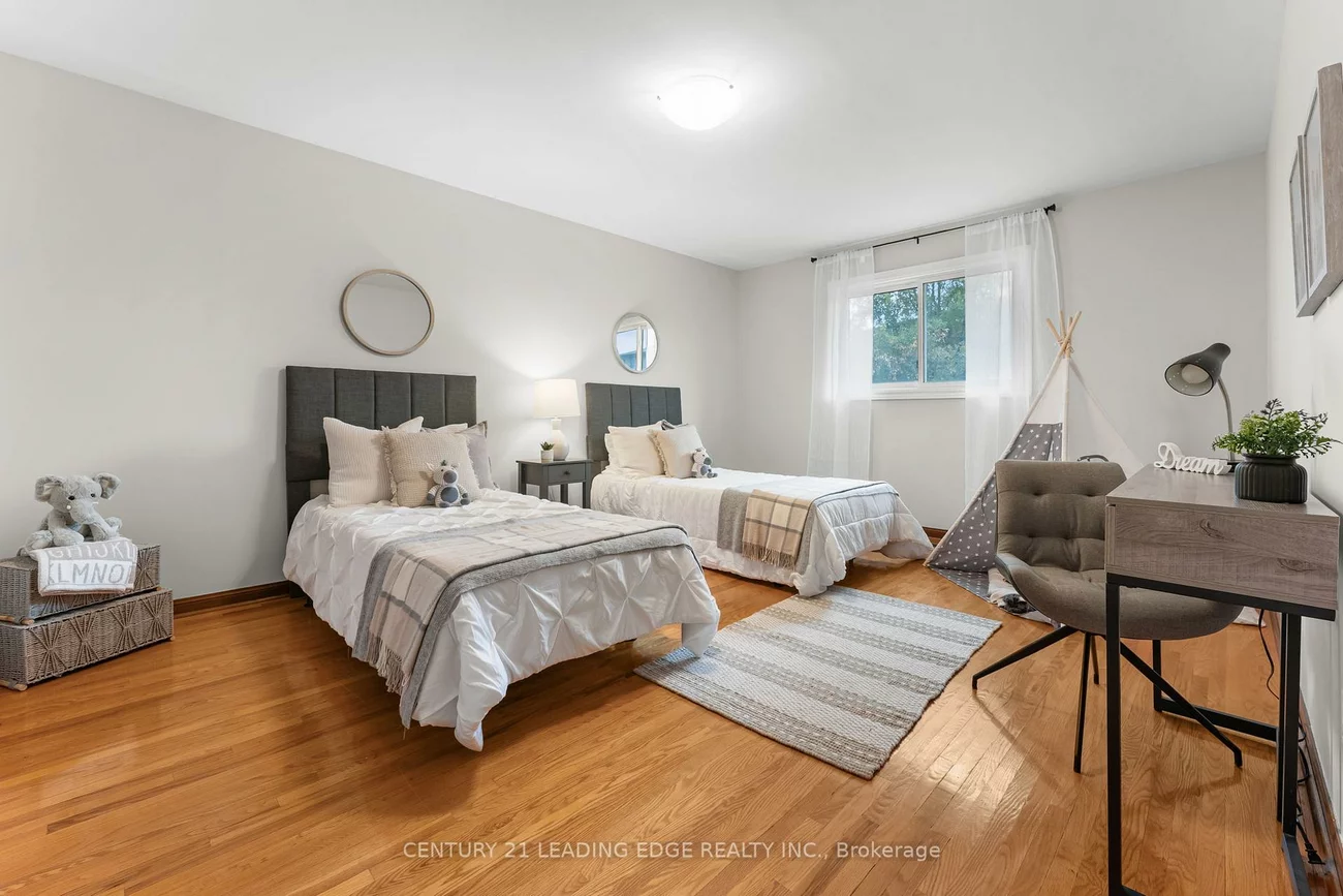 27, Murray, Downsview-Roding-CFB, Toronto