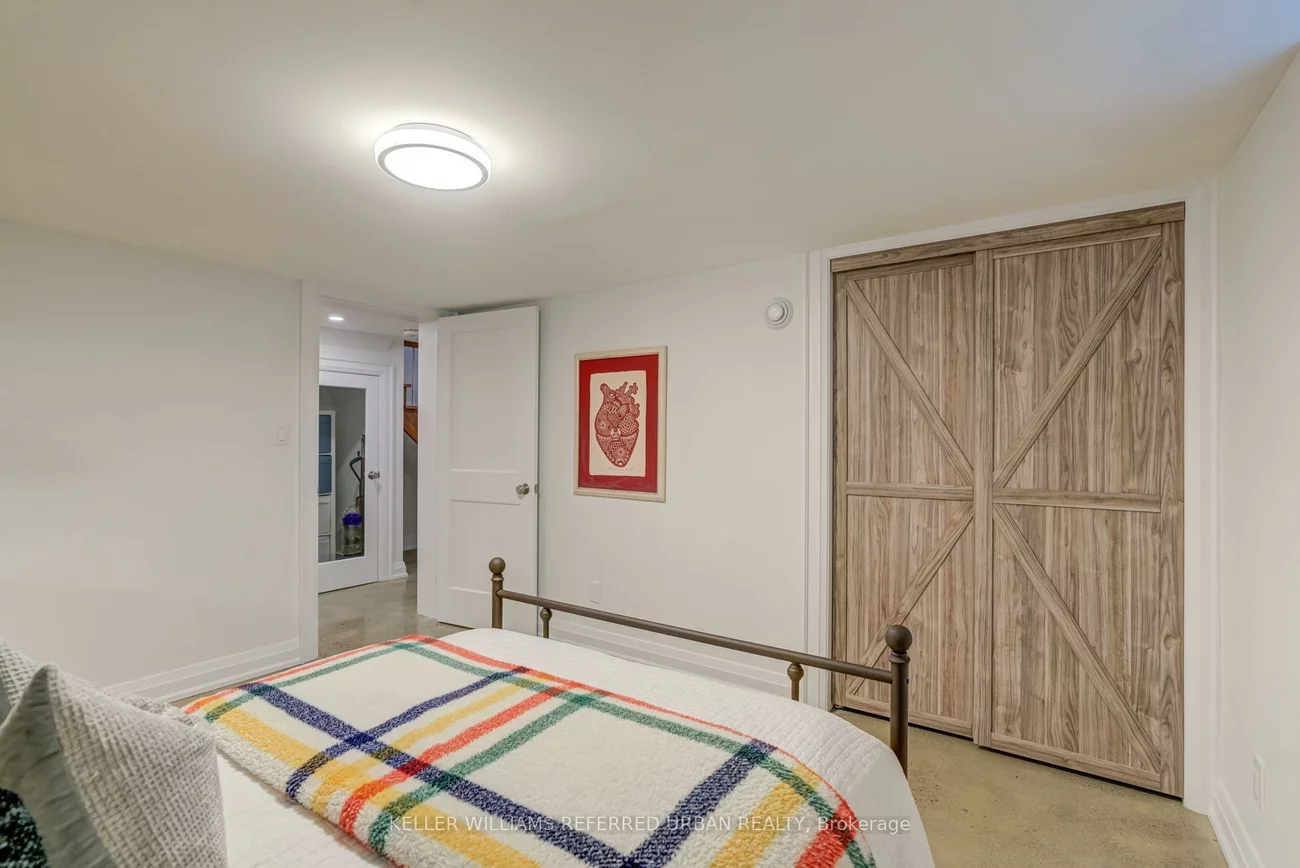 14, Meadowvale, Stonegate-Queensway, Toronto