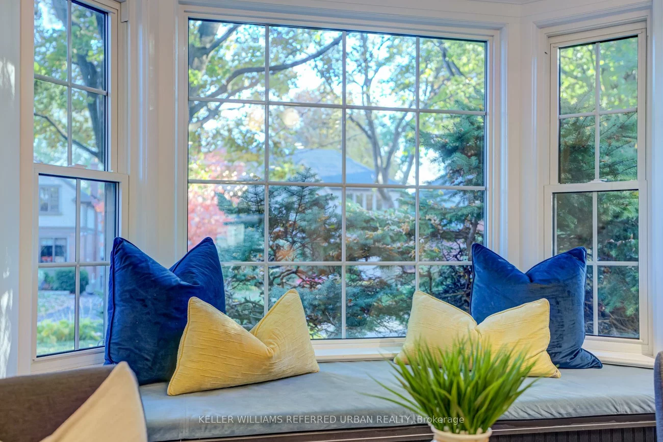 14, Meadowvale, Stonegate-Queensway, Toronto