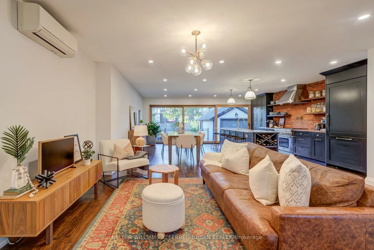 14, Meadowvale, Stonegate-Queensway, Toronto