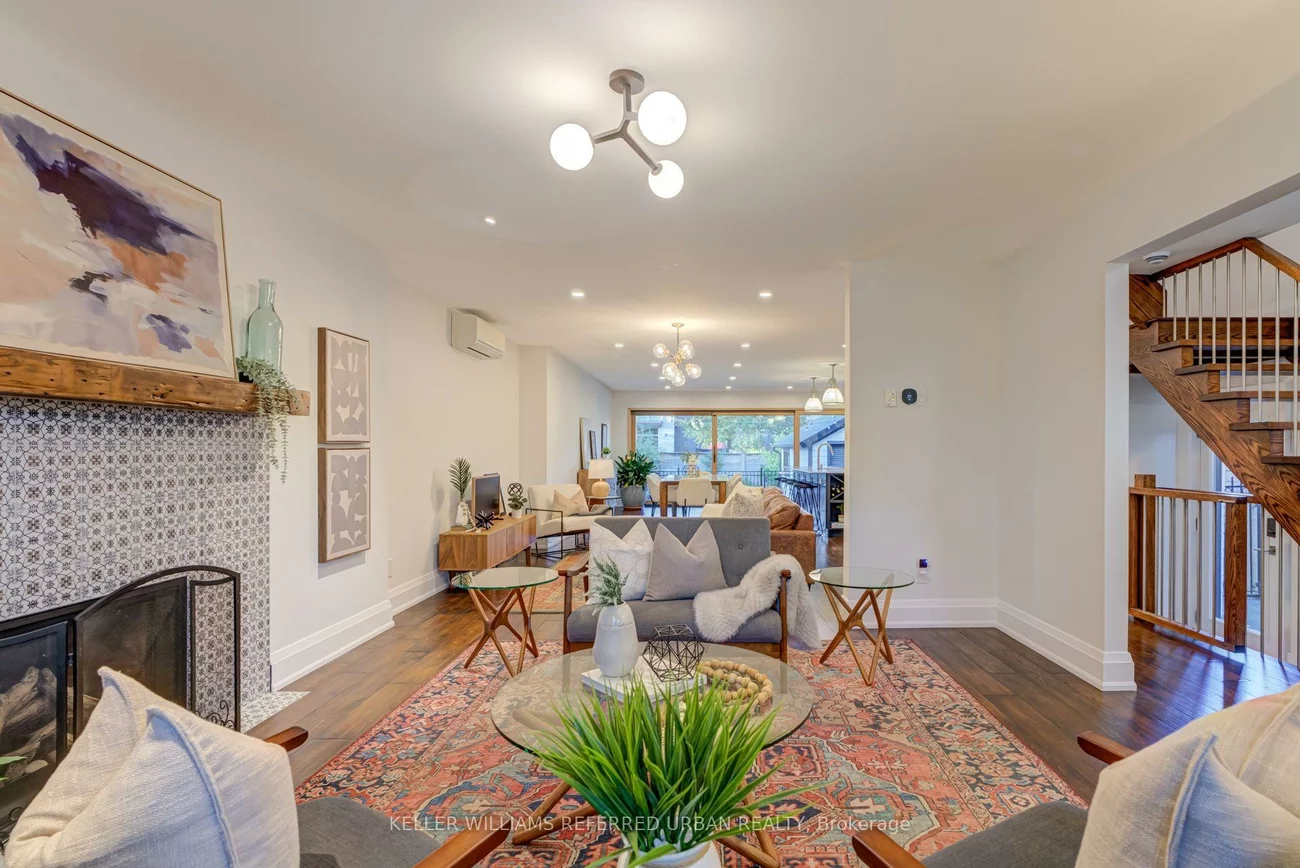 14, Meadowvale, Stonegate-Queensway, Toronto