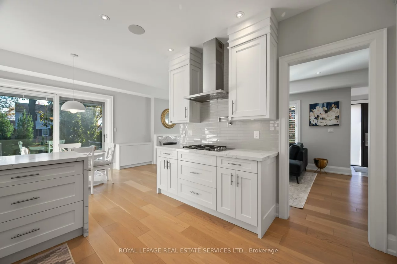 22, Fairmar, Stonegate-Queensway, Toronto