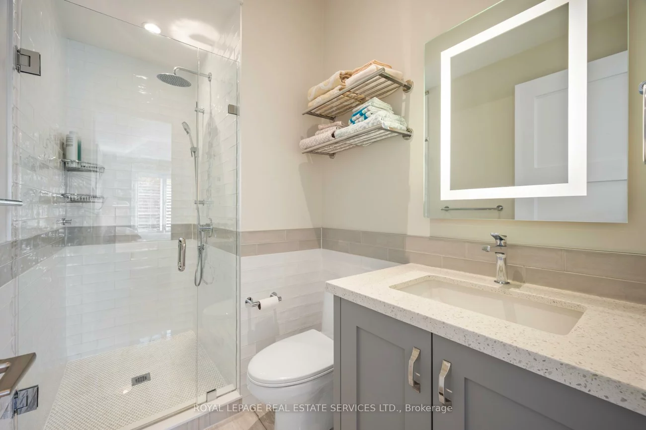 22, Fairmar, Stonegate-Queensway, Toronto