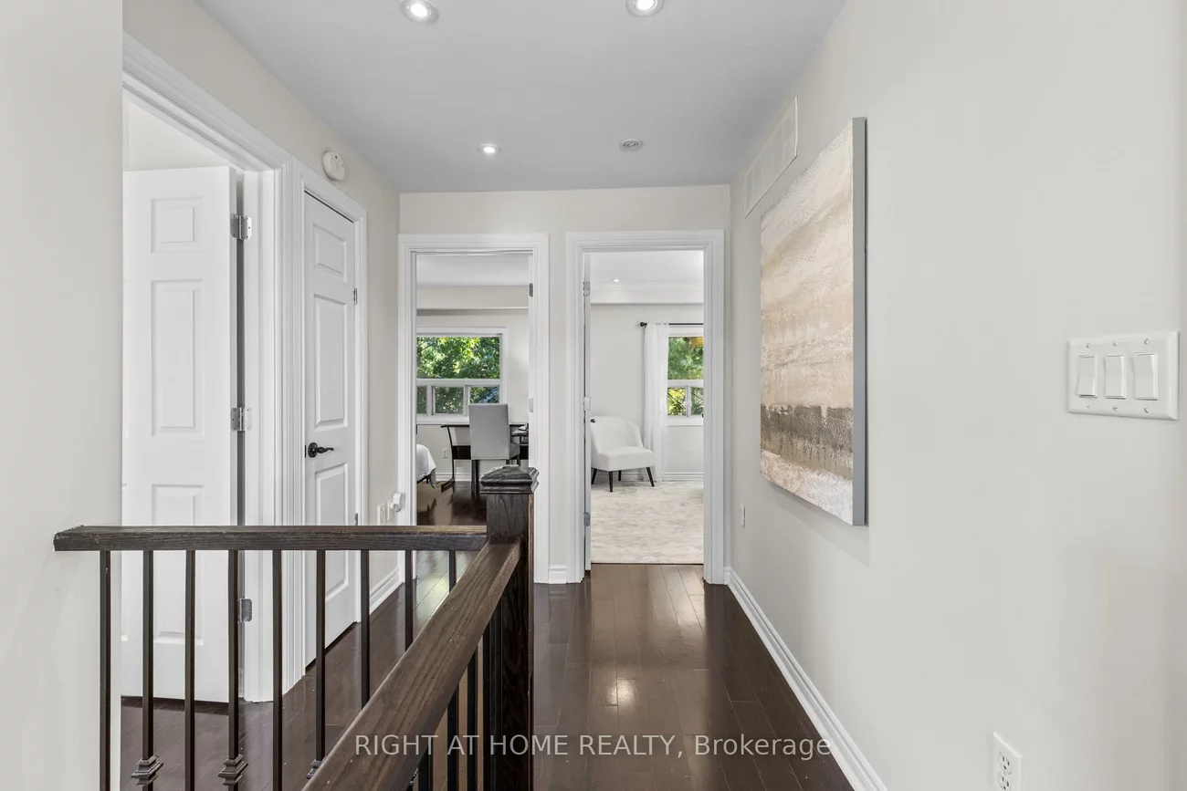 10, Haliburton, Islington-City Centre West, Toronto