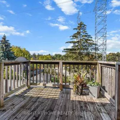 10, Haliburton, Islington-City Centre West, Toronto