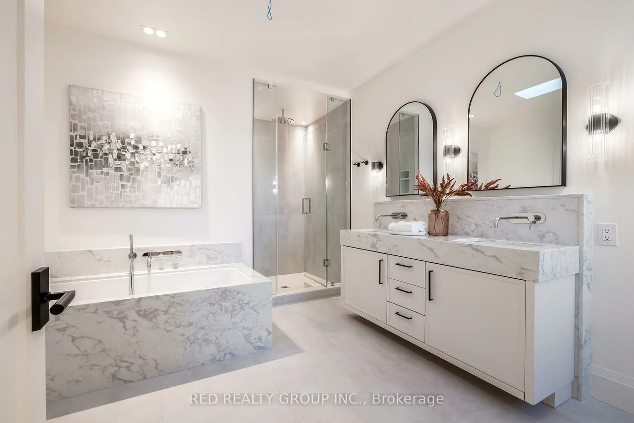 604, Ridelle, Briar Hill-Belgravia, Toronto