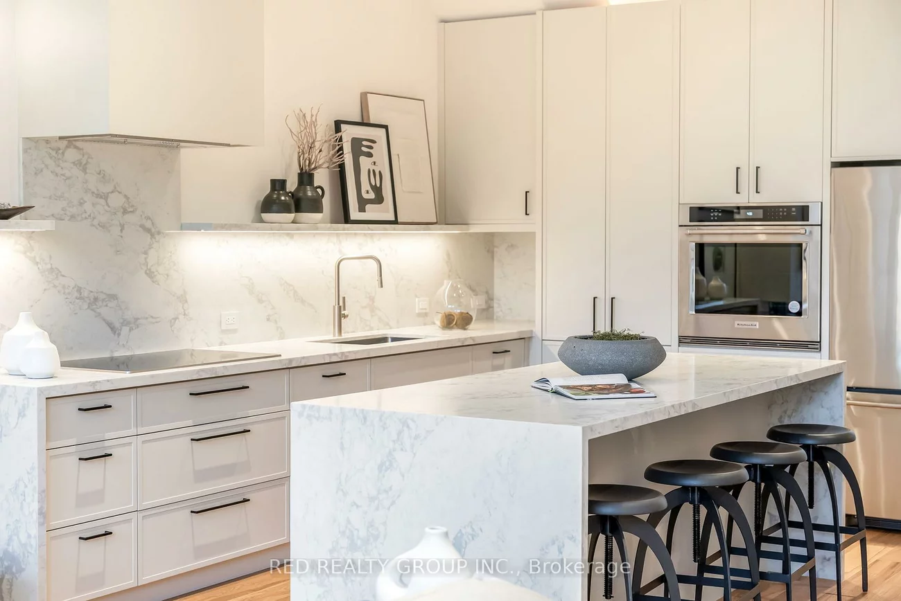 604, Ridelle, Briar Hill-Belgravia, Toronto