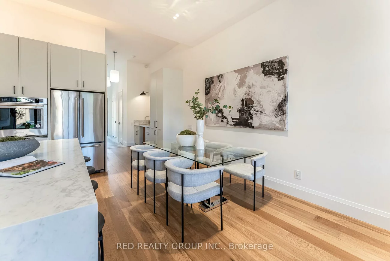 604, Ridelle, Briar Hill-Belgravia, Toronto