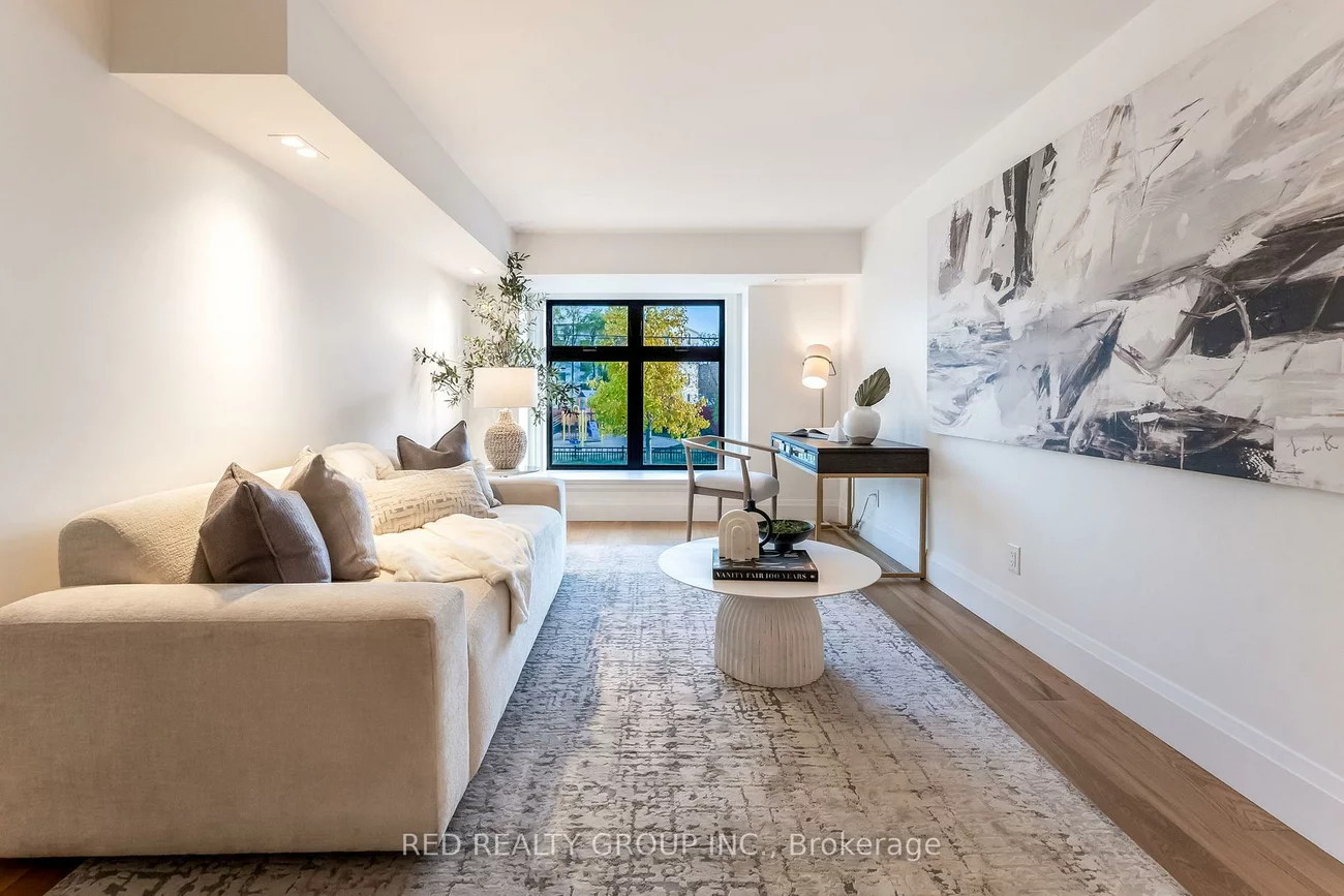 604, Ridelle, Briar Hill-Belgravia, Toronto