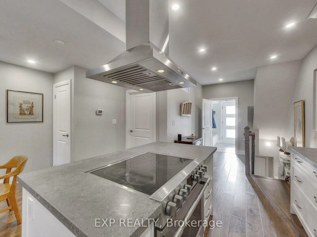 29, Cloverdale, Weston-Pellam Park, Toronto