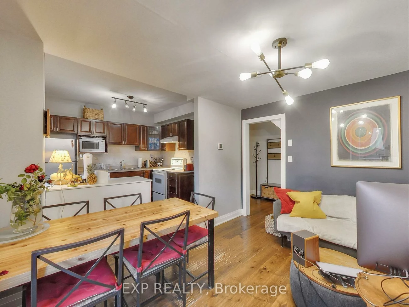 29, Cloverdale, Weston-Pellam Park, Toronto