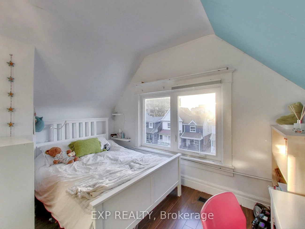 29, Cloverdale, Weston-Pellam Park, Toronto