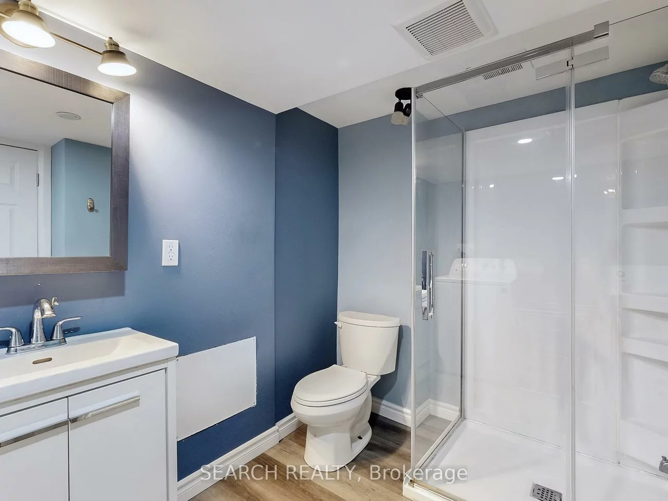 567, Roding, Downsview-Roding-CFB, Toronto