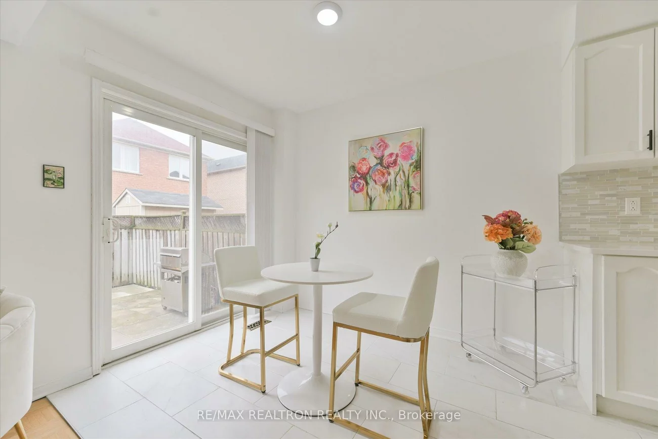 7, Via Cassia, Brookhaven-Amesbury, Toronto