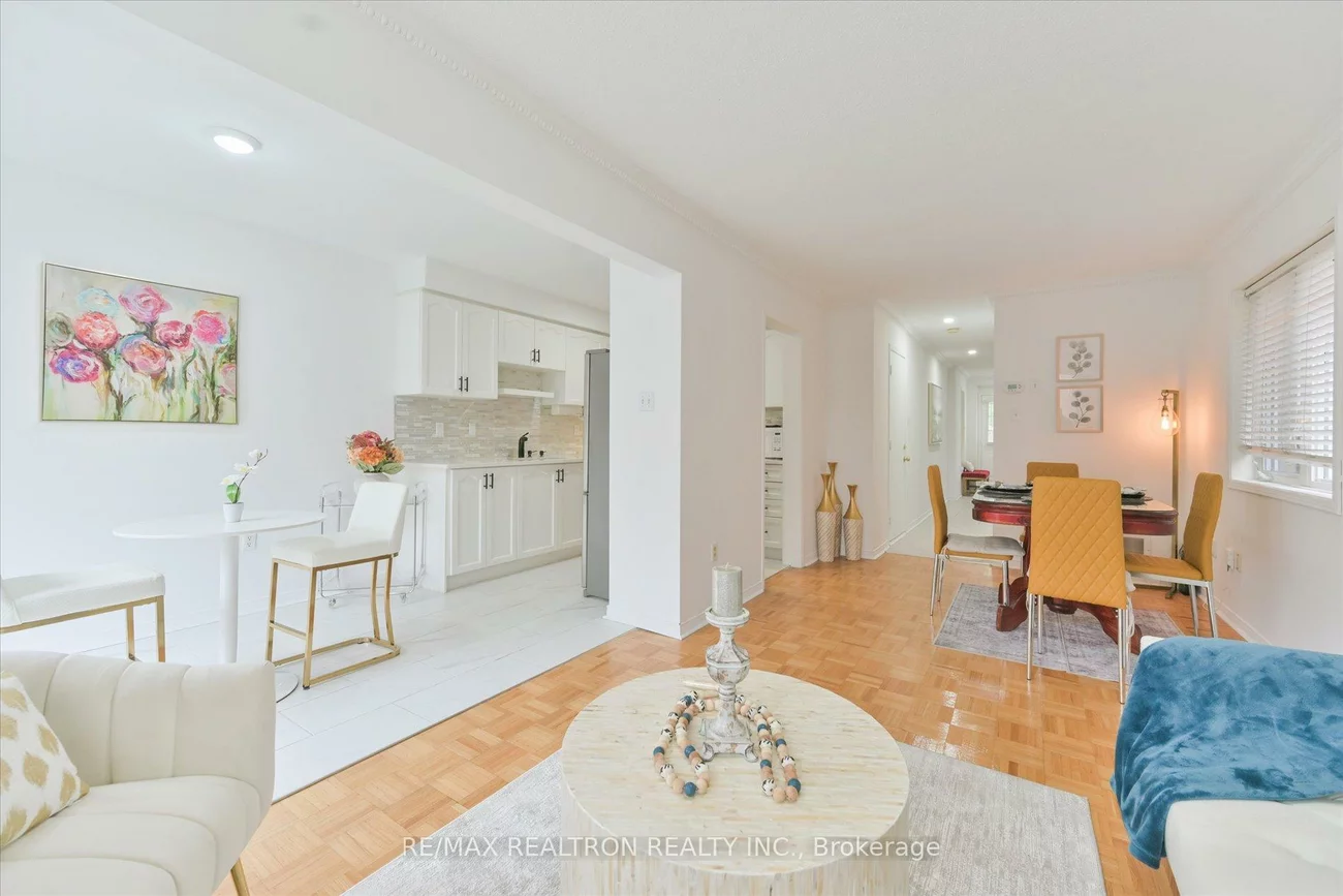 7, Via Cassia, Brookhaven-Amesbury, Toronto