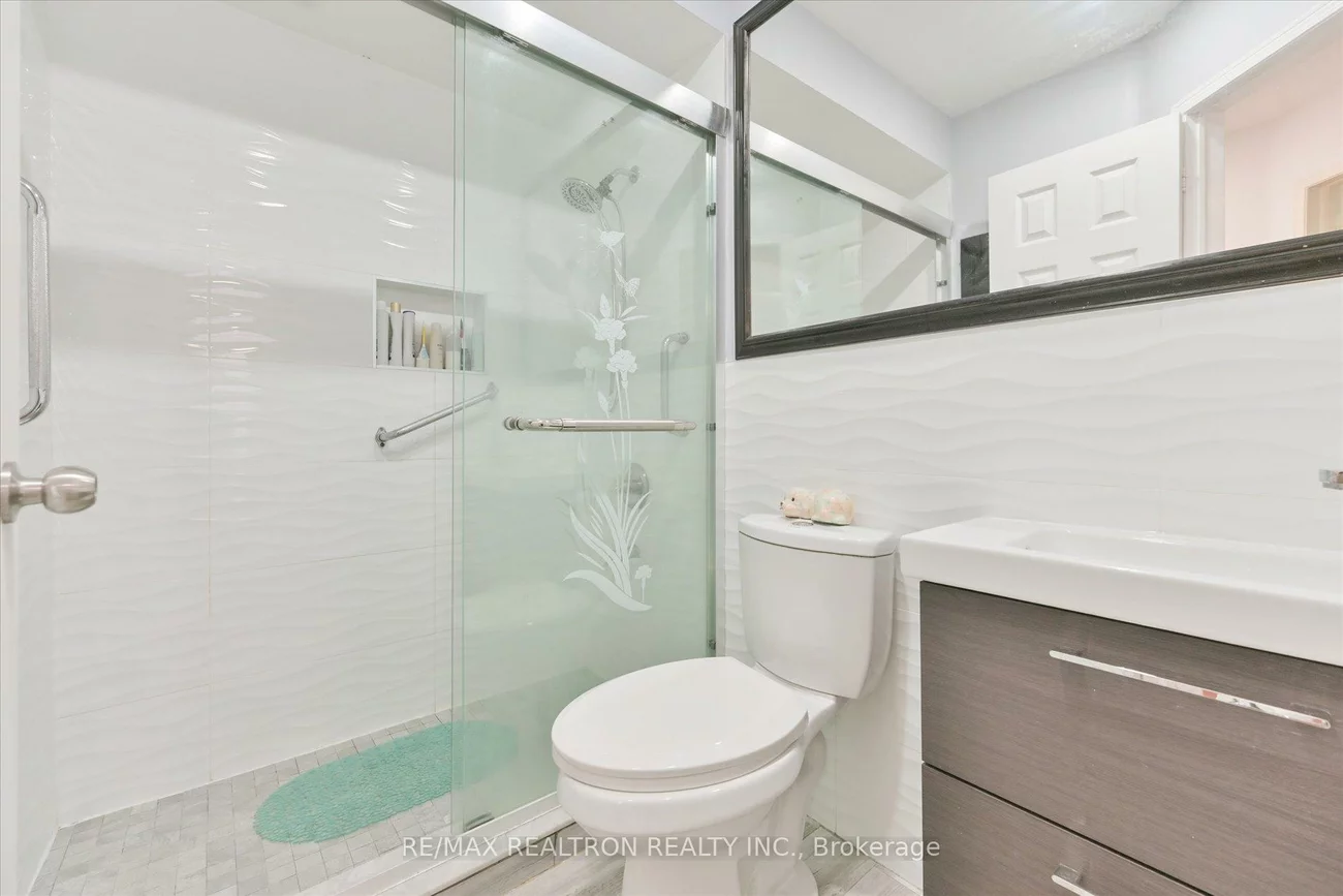 7, Via Cassia, Brookhaven-Amesbury, Toronto