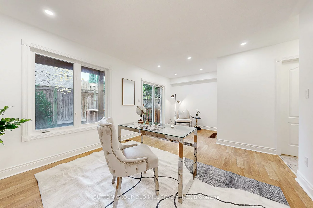 29, Yachters, Mimico, Toronto