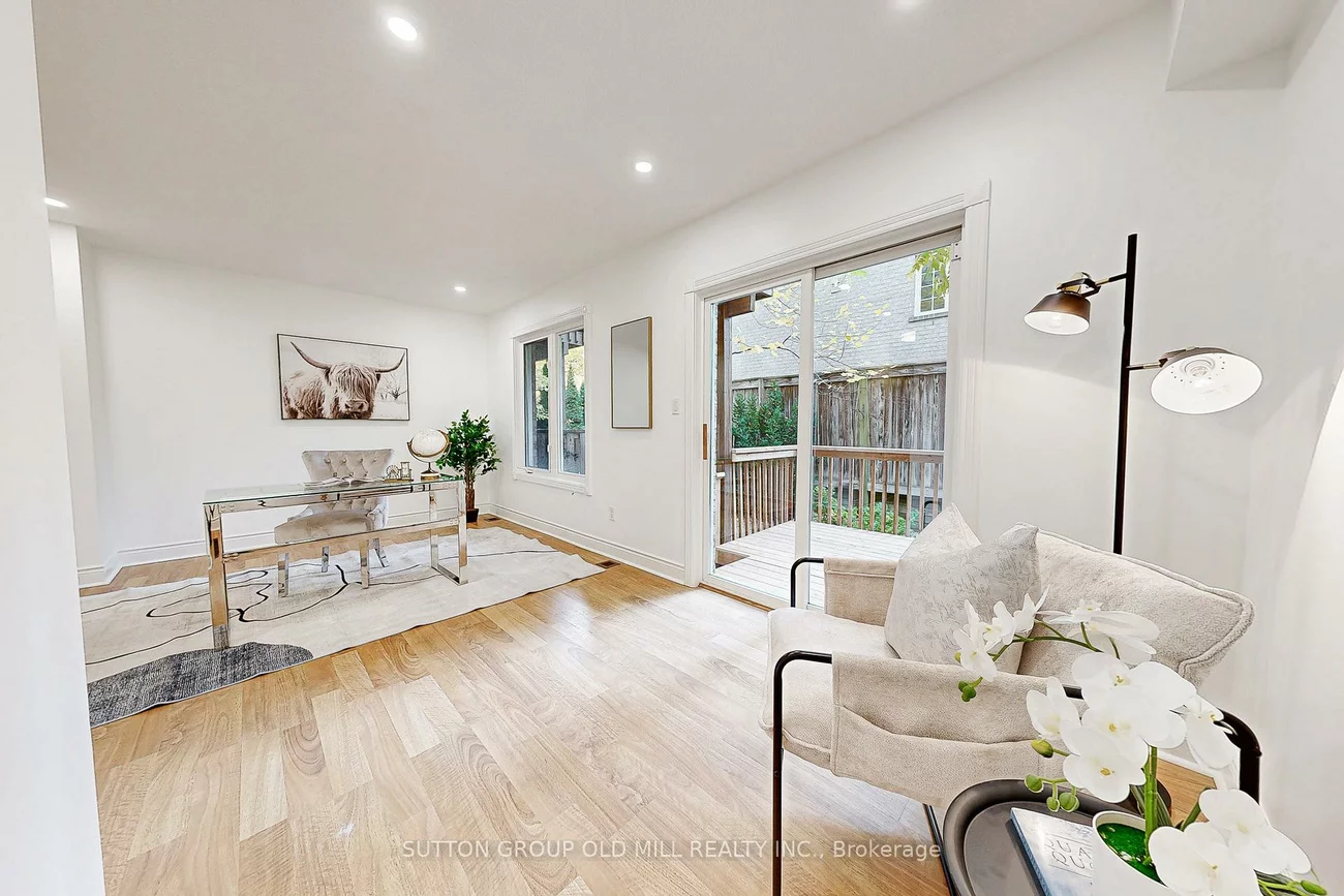 29, Yachters, Mimico, Toronto