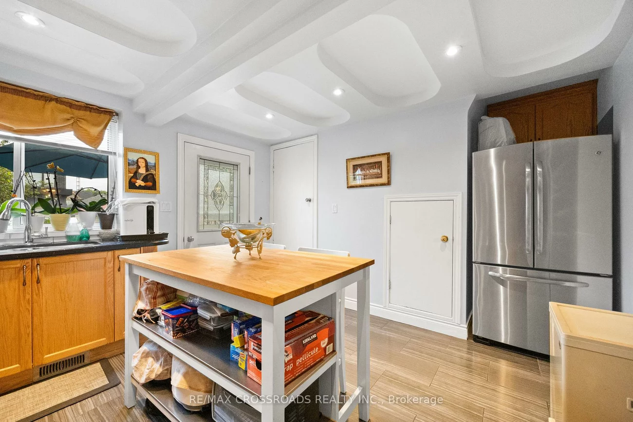 13, Homeview, Rockcliffe-Smythe, Toronto