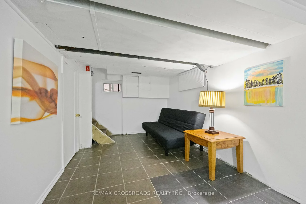 13, Homeview, Rockcliffe-Smythe, Toronto