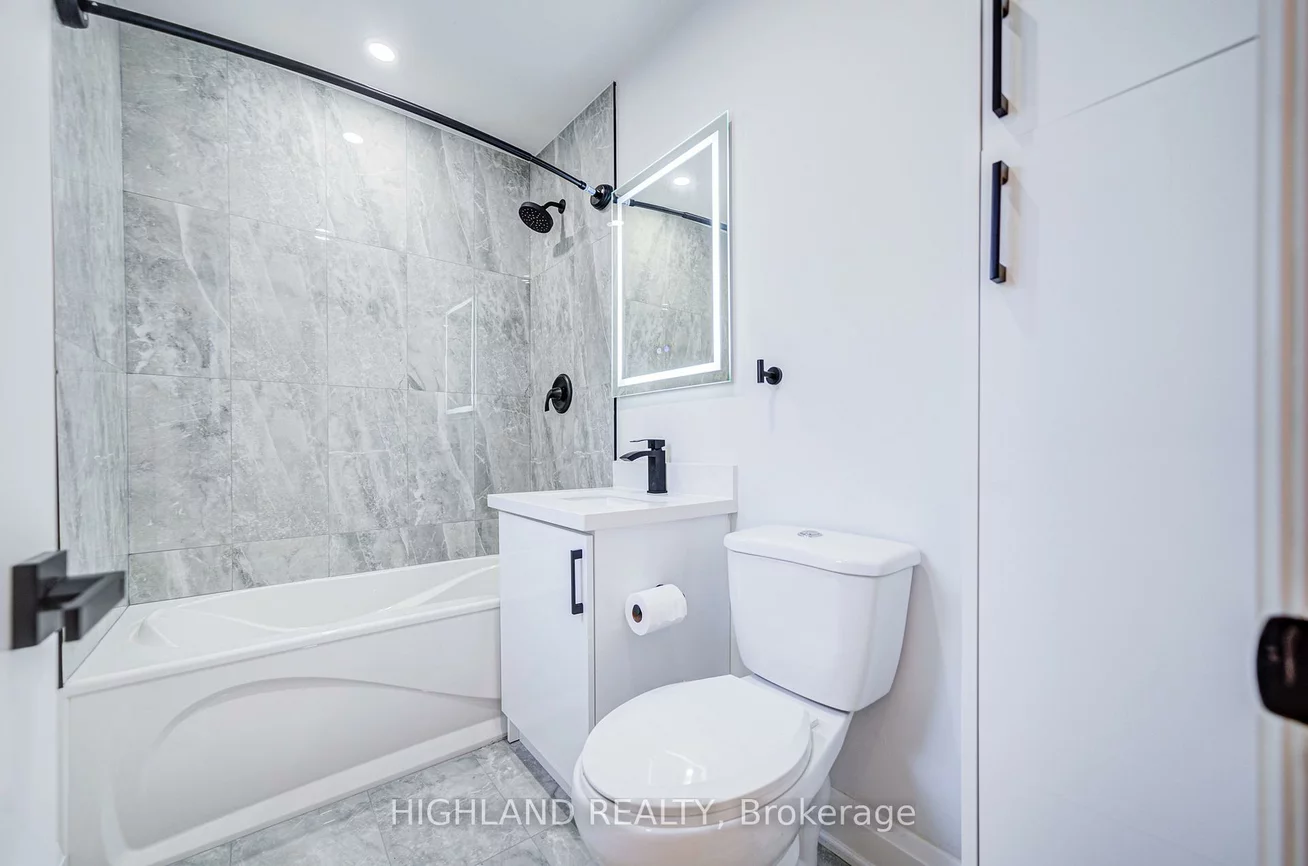 38, Esmond, Elms-Old Rexdale, Toronto