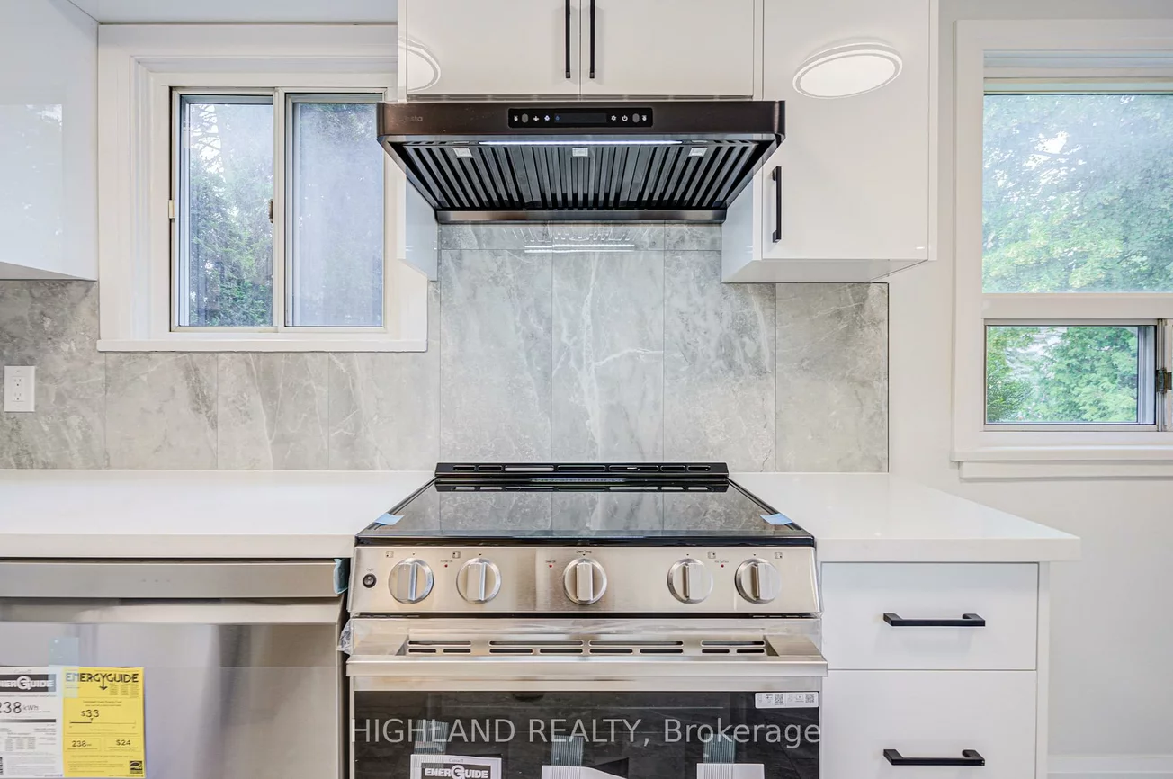 38, Esmond, Elms-Old Rexdale, Toronto