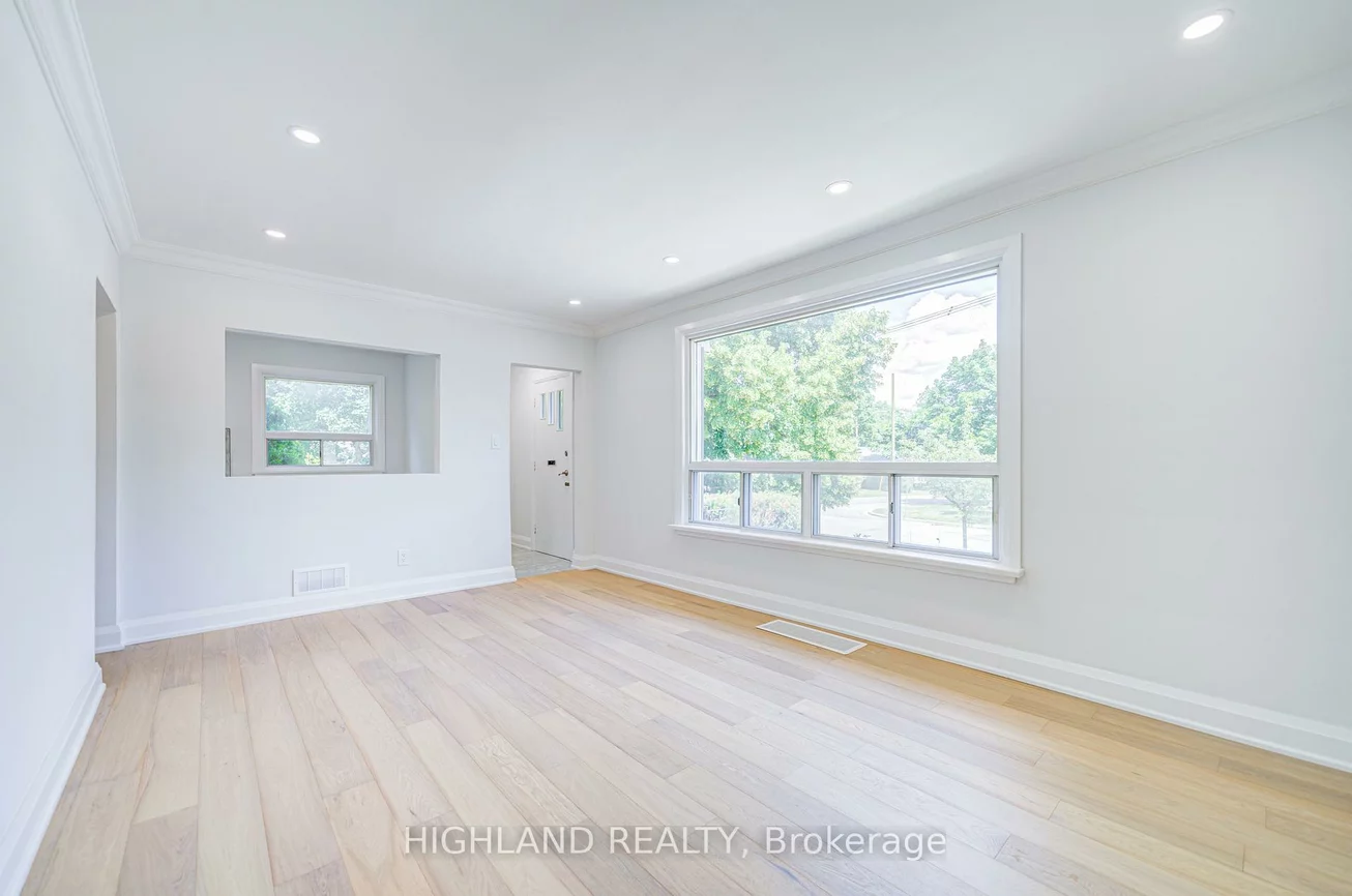 38, Esmond, Elms-Old Rexdale, Toronto