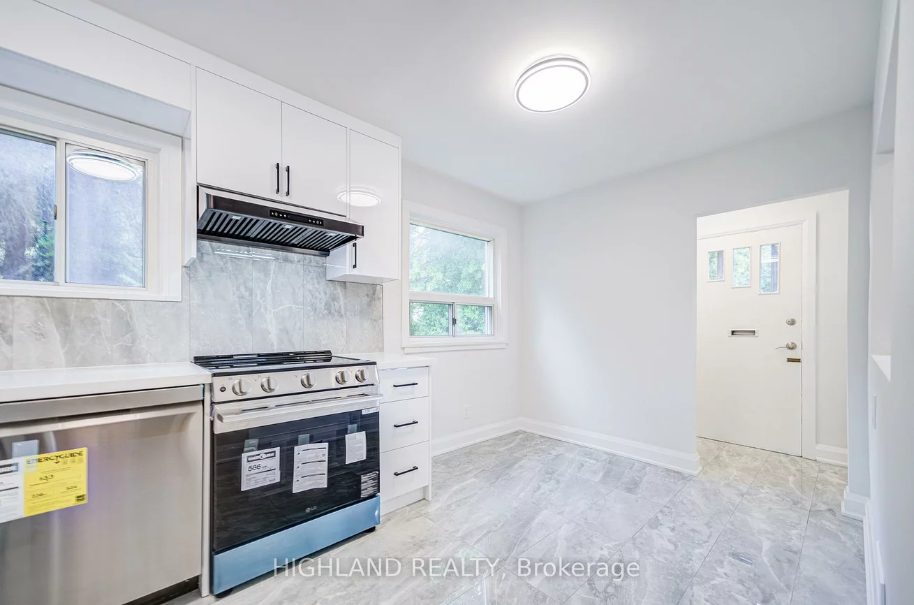 38, Esmond, Elms-Old Rexdale, Toronto