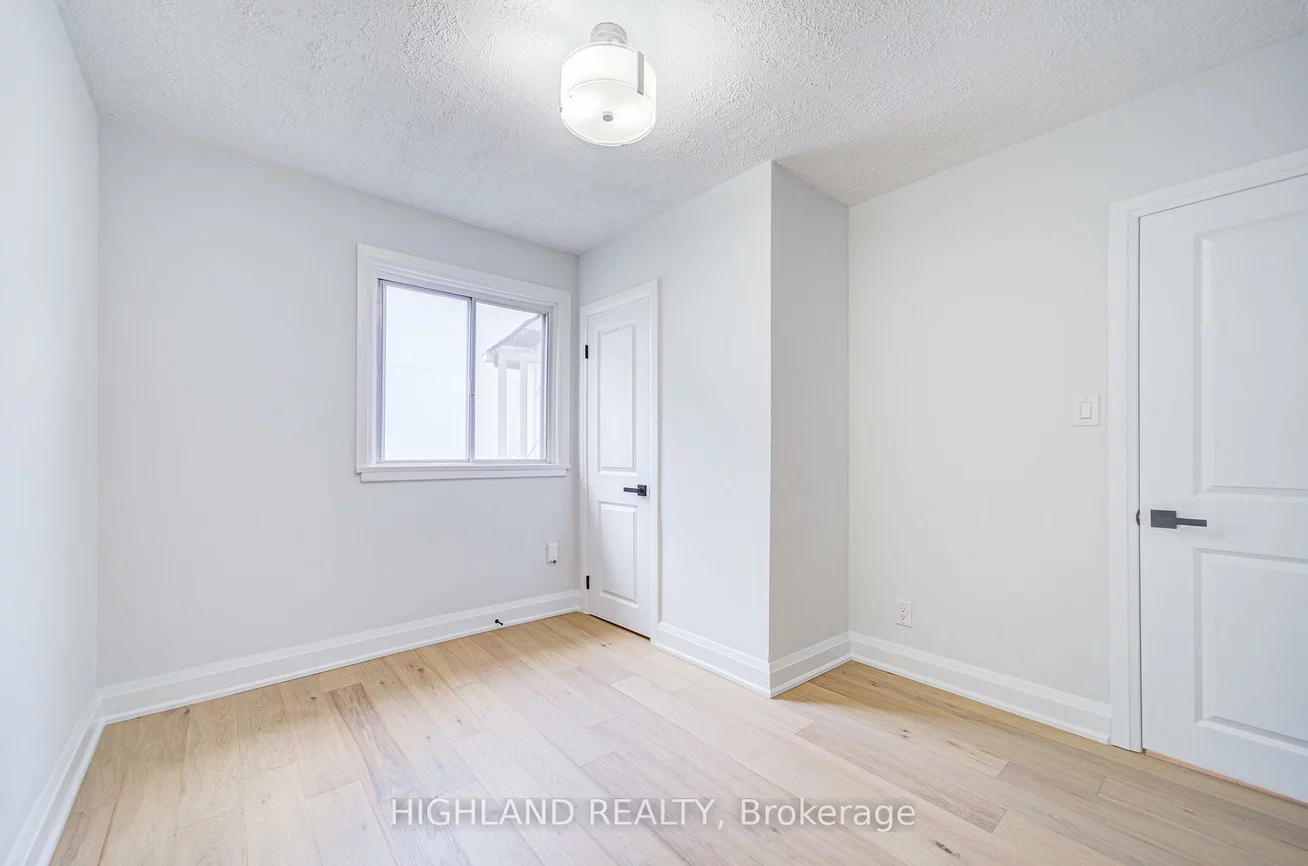 38, Esmond, Elms-Old Rexdale, Toronto
