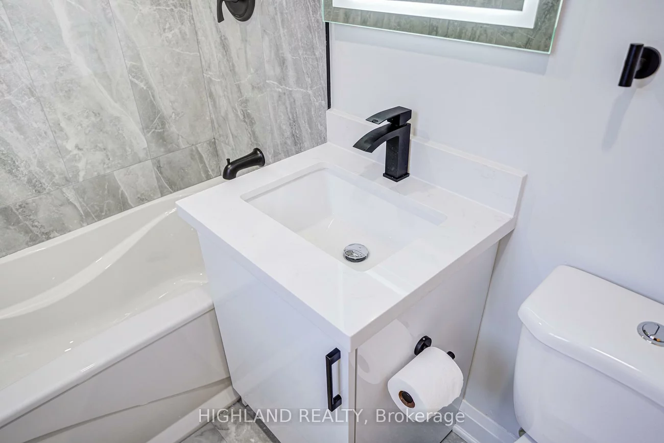 38, Esmond, Elms-Old Rexdale, Toronto