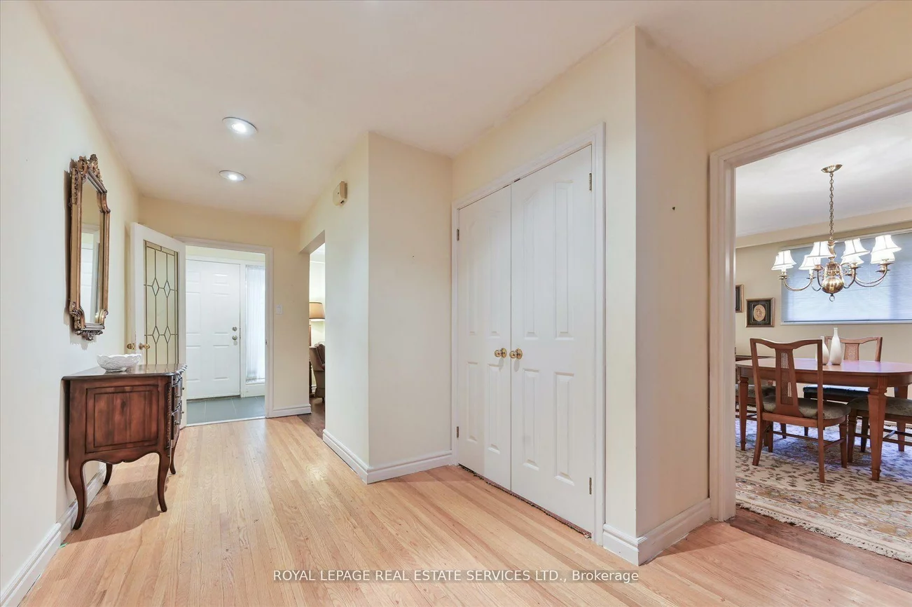 20, Widdicombe, Willowridge-Martingrove-Richview, Toronto