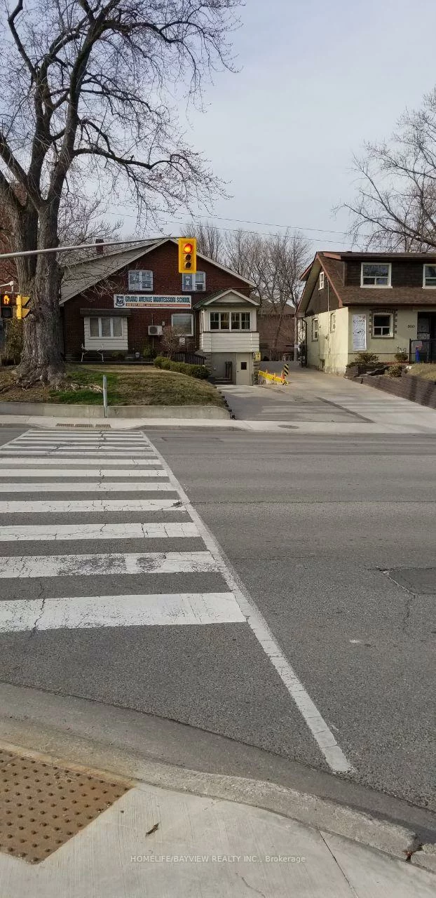 600, The Queensway Toronto W7, Stonegate-Queensway, Toronto