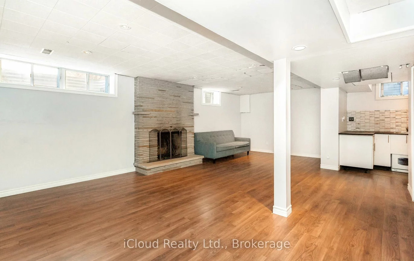 95, Willowridge, Willowridge-Martingrove-Richview, Toronto