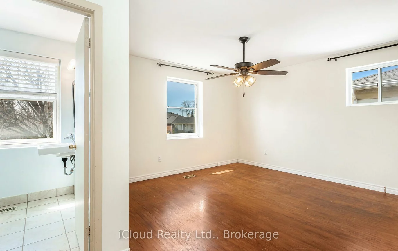 95, Willowridge, Willowridge-Martingrove-Richview, Toronto